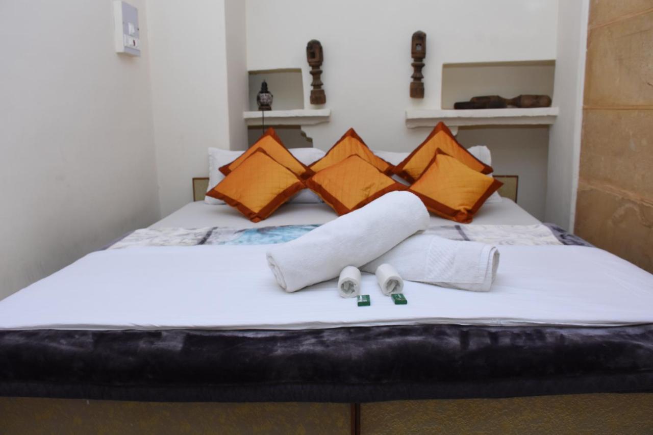 Rumi'S Home Stay Jaisalmer Buitenkant foto